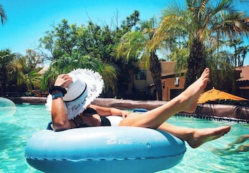 7 outdoor pools, pool umbrellas, pool loungers