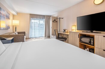 Zimmer, 2 Queen-Betten, Nichtraucher | Hochwertige Bettwaren, Schreibtisch, Verdunkelungsvorhänge