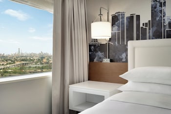 Room, 1 King Bed, City View