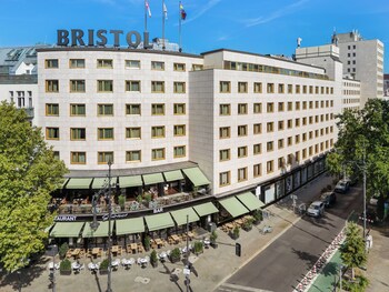 Suite (1 King, Balcony) | Terrace/patio