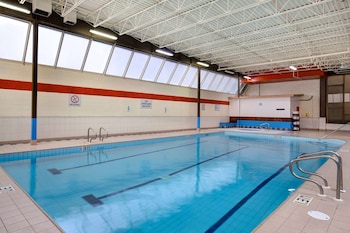 Façade de lâhĂ©bergement â soirĂ©e/nuit