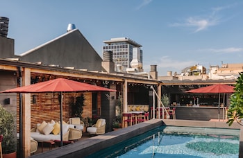 Bar accanto alla piscina