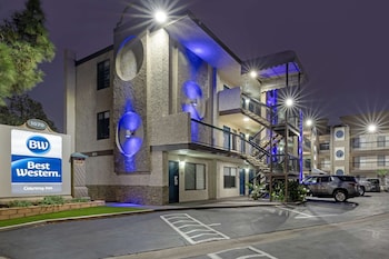 Standard Room, Multiple Beds, Non Smoking, Refrigerator & Microwave