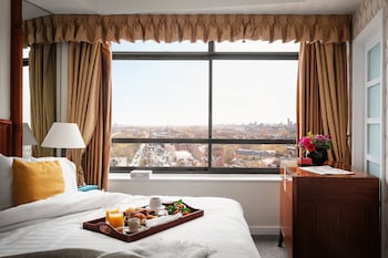 1 bedroom, minibar, in-room safe, desk