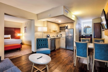 1 soveværelse, premium-sengetøj, senge med topmadrasser