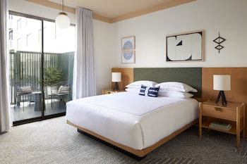 Chambre, 2 grands lits, balcon | Draps italiens de Frette, literie de qualité