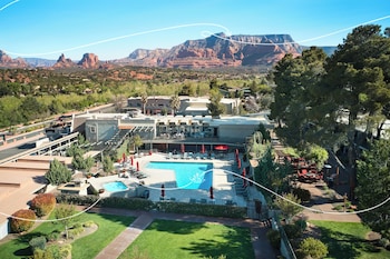 Deluxe Room, 2 Queen Beds, Hill View (Trailhead) | Balcony view