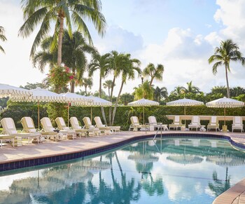 2 outdoor pools, pool umbrellas, pool loungers