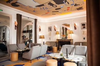 حيث تُقدم وجبات الإفطار، الغداء، العشاء، الأطباق الفرنسية