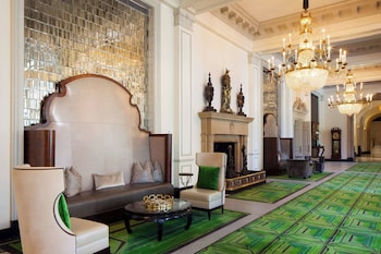 2 restaurants, breakfast, lunch, dinner served; American cuisine