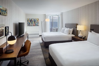 Seasonal outdoor pool, sun loungers