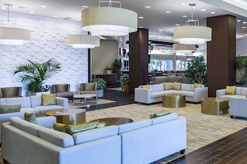 Breakfast, lunch and dinner served