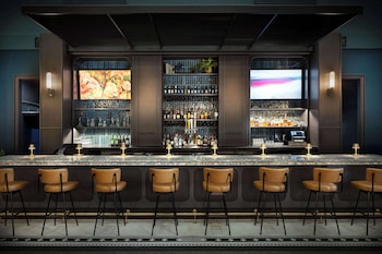 Breakfast and dinner served