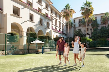 1 bedroom, down comforters, free minibar, in-room safe