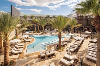 Resort King with Terrace | 客房景观