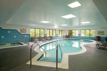 Piscine intérieure