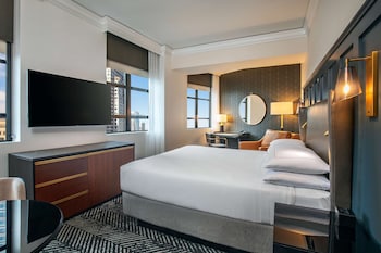 Café da manhã, almoço e jantar; culinária americana 