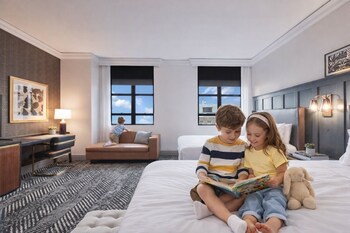 Breakfast, lunch, dinner served; American cuisine 