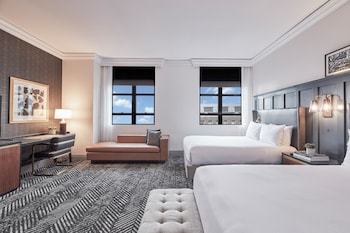 Breakfast, lunch, dinner served; American cuisine