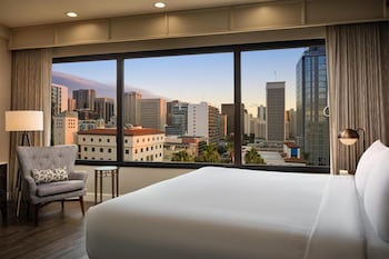 Standard Room, 1 King Bed, Non Smoking, Bay View