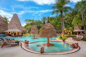 2 outdoor pools, open 7:00 AM to 7:00 PM, pool umbrellas, pool loungers