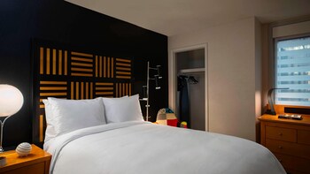 Premium bedding, down duvets, pillow-top beds, desk