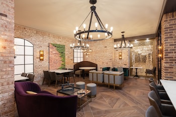 Luxe Queen Room | 1 bedroom, Egyptian cotton sheets, premium bedding, in-room safe