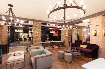 Luxe Queen Room | Egyptian cotton sheets, premium bedding, in-room safe, desk