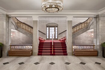Lounge dans le hall