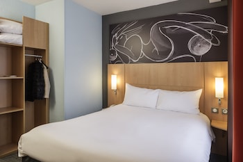 Petit déjeuner buffet (13.9 EUR par personne)