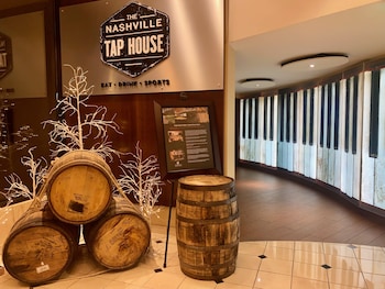 Pillowtop beds, desk, laptop workspace, blackout drapes