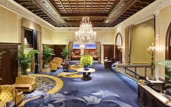 2 restaurantes; se sirven desayunos 