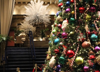 Zimmer, Mehrere Betten (The Drake Residence) | Wohnbereich