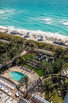 3 outdoor pools, cabanas (surcharge), pool umbrellas