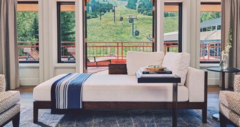 Suite, 1 Bedroom (Specialty) | Living area