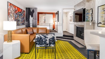 Outdoor pool, cabanas (surcharge), sun loungers