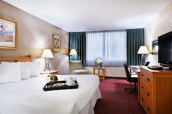 Electric vehicle charging station