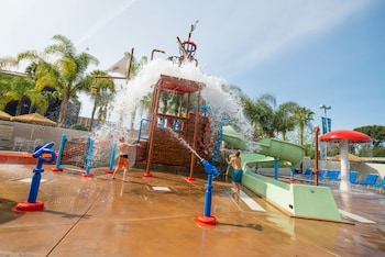 Kamer, 2 queensize bedden, niet-roken (Buildings 1 or 2) | Kameruitzicht