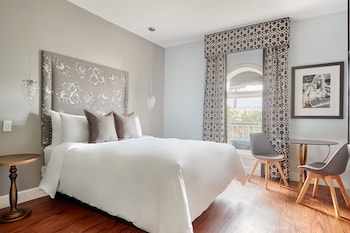 Superior Room, 1 Queen Bed | 1 bedroom, individually decorated, individually furnished