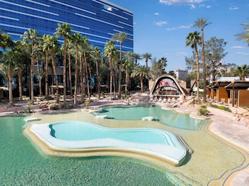 Seasonal outdoor pool, open 9:00 AM to 6:00 PM, cabanas (surcharge)