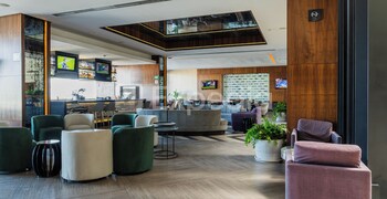 Premium bedding, down comforters, minibar (free items), in-room safe