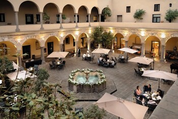 3 restaurants servant le déjeuner