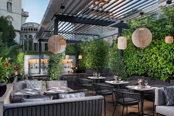 Lunch and dinner served, local cuisine