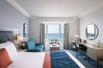 In-room safe, desk, iron/ironing board, free WiFi