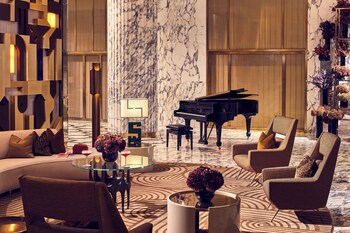 Prestige Duplex | Coin séjour | Télévision à écran plat, Netflix, livres, chauffage par le sol