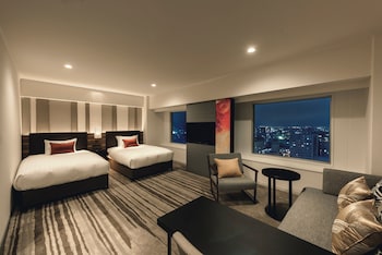 Minibar, desk, laptop workspace, WiFi (free)