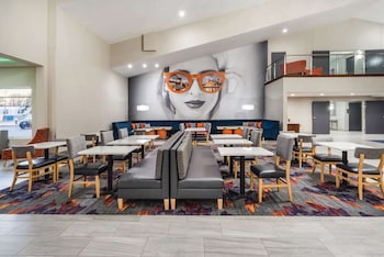 Free daily on-the-go breakfast