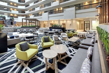 Aperto a colazione, pranzo e cena