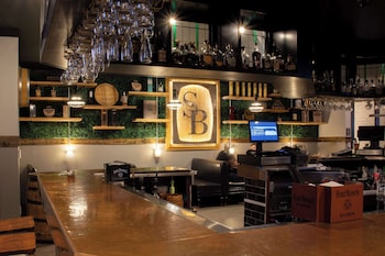 Breakfast, lunch and dinner served