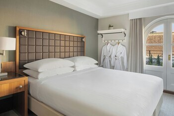 Frukostbuffé varje dag (GBP 17.5 per person)